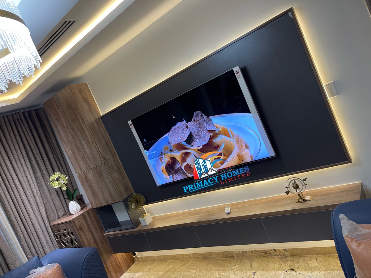 LogoLicious_2022.02.18-11.39.23 PM